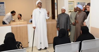 صور.. رجال الأزهر الشريف والأوقاف يزورون مرضى سرطان الأقصر