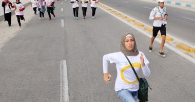 صور.. صندوق الأمم المتحدة للسكان ينظم سباق بمشاركة ألف شاب فى مطروح 