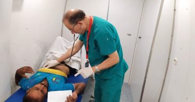 صور.. صحة الوادى الجديد: فحص  642 مواطنا فى قافلة طبية وإعدام 15 طن نفايات طبية خطرة