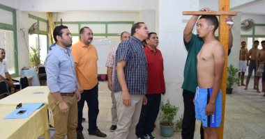 جامعة سوهاج تواصل اختبارات قدرات التربية الرياضية وتصرف مكافأة للعاملين