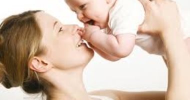 سنة أولى أمومة..6 نصائح هتساعدك تربى أطفالك صح