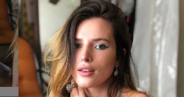 بيلا ثرون تكشف عن تاتو ضخم على ذراعها.. شوف الصورة