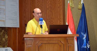 صور.. مميش يستقبل ممثلى الجاليات المصرية المشاركين بمؤتمر الكيانات المصرية بالخارج