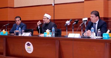 حسين زين يشارك فى افتتاح الدورة الأولى لتنمية المهارات الإعلامية للأئمة 