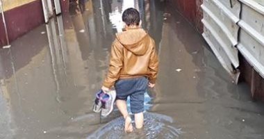 "أمراض وصعق كهربائى".. معاناة تل الحدادين بكفر الشيخ مع الصرف الصحى