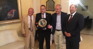 صور .. محافظ الإسكندرية يبحث التعاون السياحى و الثقافى مع مدن ايطاليا