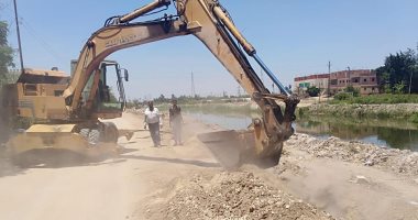 الرى تزيل 4 مخالفات على نهر النيل بمحافظتى الجيزة وأسوان