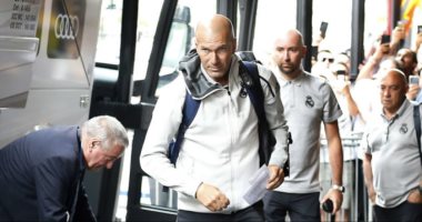 زيدان يعود إلى معسكر ريال مدريد فى كندا
