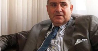 سفير مصر لدى الجزائر: بحثت مع وزير الطاقة الجزائرى سبل تعزيز التعاون المشترك