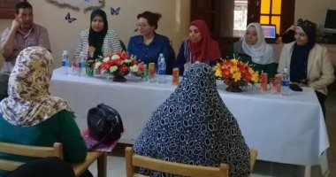 تمريض المنصورة تعقد برامج توعية صحية لأهالى منية سندوب