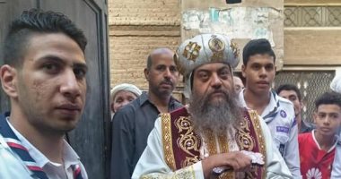 صور.. أسقف منفلوط يزور قرية بنى عدى البحرية فى أول زيارة رعوية