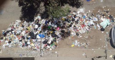 شكوى من تراكم القمامة بشارع الخماراوية بشبرا 