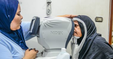 "حياة كريمة" تنظم قافلة علاجية لأهالى قرية المقربية بمركز قوص