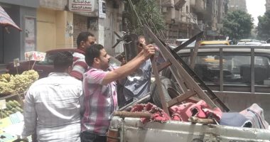 رفع الإشغالات وتجديد شبكة الصرف الصحى بعدة شوارع بحى الزيتون.. صور