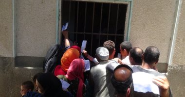 استمرار أعمال قافلة جامعة المنيا بقرية ههيا ومسح اجتماعى لحصر الأسر الأولى بالرعاية