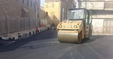 صور.. محافظ سوهاج يوجه بالانتهاء من مشروعات رصف الطرق فى المواعيد المحددة 