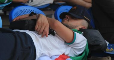 بعد تسهيل الدخول المبكر.. جماهير الجزائر تفترش استاد القاهرة قبل مواجهة السنغال
