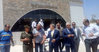 صور.. وفد النواب يتفقد تطوير حمام كليوباترا والممشي الزجاجي بمرسى مطروح