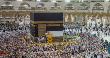 فلكية جدة: تعامد القمر على الكعبة المشرفة الجمعة القادمة