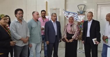صور.. رئيس جامعة الأقصر يتفقد مشروعات التخرج بكلية الفنون الجميلة 