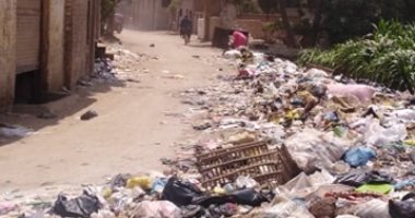 شكوى من تراكم القمامة بامتداد طريق ترعة الحجر شبين الكوم المنوفية
