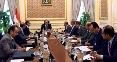 رئيس الوزراء يكلف بسرعة بدء خطوات تنفيذ مشروع تطوير المثلث الذهبي بالبحر الأحمر