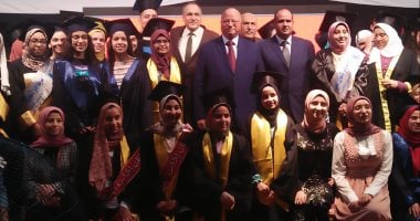 محافظ القاهرة يكرم 104 طالب أوائل الشهادة الإعدادية