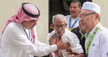 صور.. معمر ماليزى تخطى عمره الـ100 عام يحرص على أداء فريضة الحج