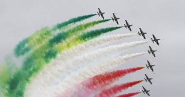 طائرات مقاتلة تزين السماء احتفالا بالذكرى الـ70 لتأسيس حلف الناتو.. صور