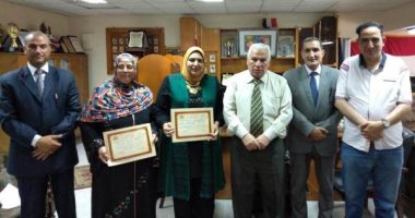 صور ..وكيل تعليم البحيرة يكرم الرائد والمعلم المثالى على مستوى الجمهورية 