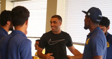 عبد الرزاق حمد الله يصل البرتغال للانضمام لمعسكر النصر السعودى.. صور