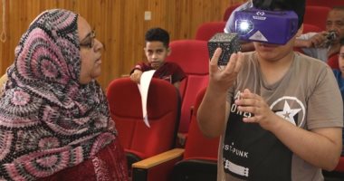 صور.. التدريب على تقنية الواقع الافتراضى لأول مرة بتعليم الوادى الجديد 