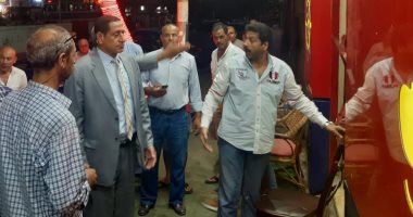 حملات مسائية لإزالة الإشغالات بالإسكندرية وإغلاق 3 مقاهى