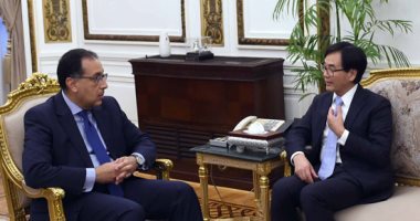 رئيس الوزراء يستقبل بعثة البنك الدولى المعنية بتقييم أداء الأعمال فى مصر