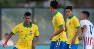 منتخب البرازيل للناشئين يهدر أغرب فرصة في كرة القدم.. فيديو