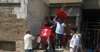 حملة لرفع الإشغالات بشارع الترعة و108 بالمعادى.. صور