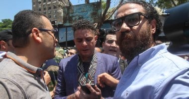 أحمد الفيشاي يحاول تجاوز أحزانه علي فراق والده ويرّوج لـ "ولاد رزق 2"