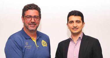 العضوية الذهبية تمنح مدرب النصر تذكرة دخول تاريخ أندية السعودية