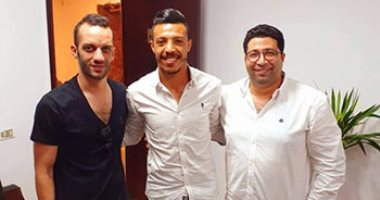 أول صورة لإسلام جابر بعد توقيعه 5 سنوات للزمالك