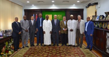 رئيس جامعة الإسكندرية يستقبل وفد من جامعة انجامينا بتشاد 