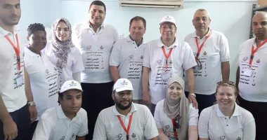 صور.. وفد من منظمة الصحة العالمية يتابع إجراءات مكافحة "التراكوما" بالمنيا