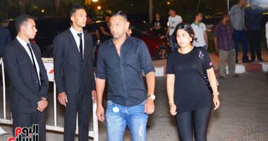  عزاء فاروق الفيشاوي ..محمد إمام وروبى ودرة وليلى علوى وآيتن عامر فى مقدمة الحضور