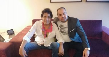 فيديو.. أول تعليق من محمد منير بعد طرح "مهموم" ولمن يوجه الأغنية