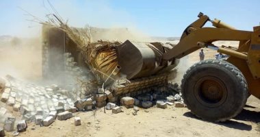 صور.. إزالة 309 حالة تعدى فى الموجة الـ 13 لإسترداد حق الشعب بسوهاج