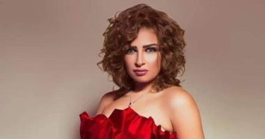 منه جلال تعمل فى تياترو "حواديت الشانزليزيه"