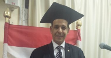محمد ثروت يحصل على الماجستير بامتياز فى "حوار الأديان" من جامعة الزقازيق.. فيديو وصور
