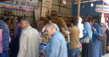 لليوم الثانى.. قوافل متنقلة لبيع السلع الغذائية واللحوم والخضراوات بالغربية