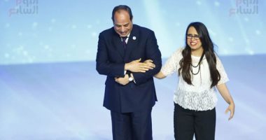 بعد تكريمها من الرئيس السيسي.. هديل ماجد تكشف سر تسمية أغنيتها الأولى "واثقة"