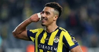 فيديو.. المغربي نبيل درار ينفعل على جماهير فريقه في مباراة بايرن ميونخ