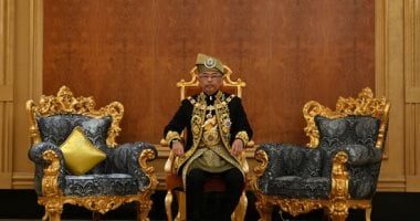 زعيم معارضة ماليزيا يلتقى بالسلطان عبد الله فى مسعى لتكليفه بتشكيل الحكومة